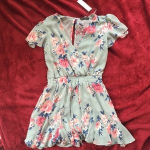 Never worn Mint Green Spring Romper